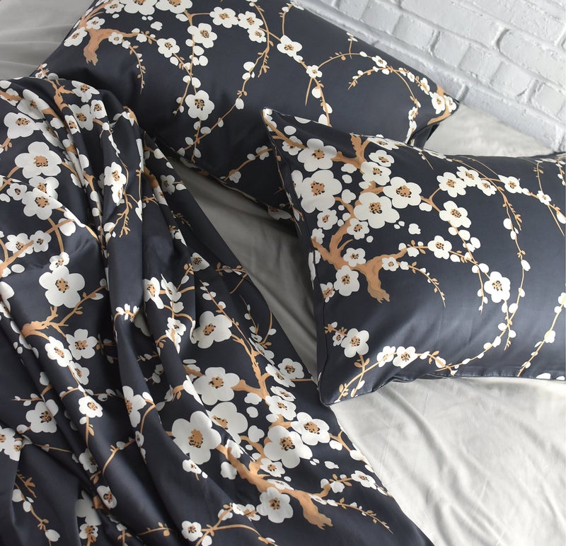 Eikei Japanese Oriental Style Cherry Red Blossom Floral Branches Print Duvet Quilt Cover 300tc Cotton Bedding 3 Piece Set (Charcoal, King) - Image 5